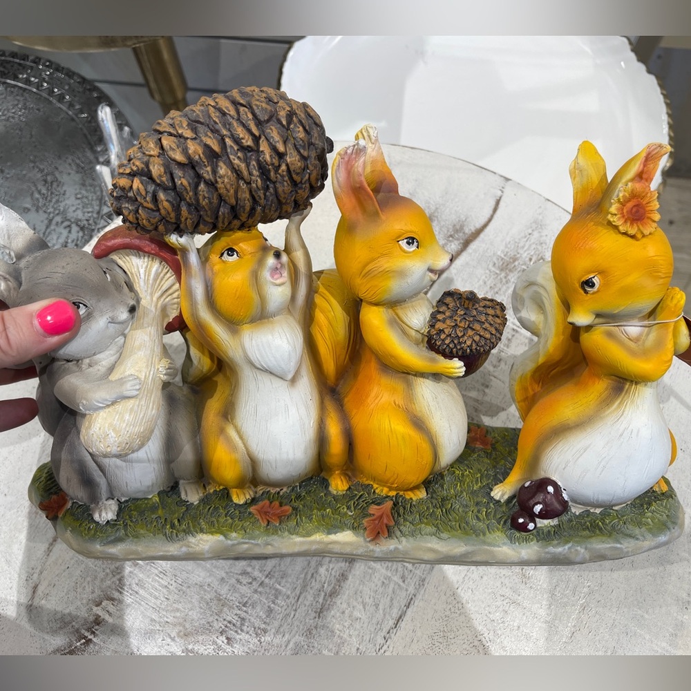 Fall Woodland Squirrels Flirting Tabletop Decor Resin Figure Martha Stewart NwT - Picture 6 of 10